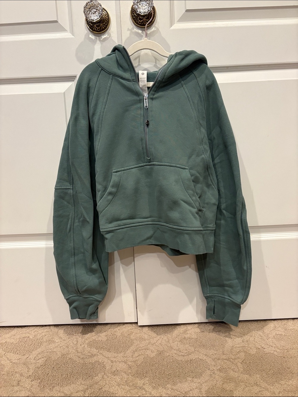 Lululemon sage green scuba